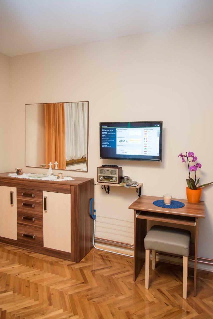 דארובר Rooms Vlado מראה חיצוני תמונה